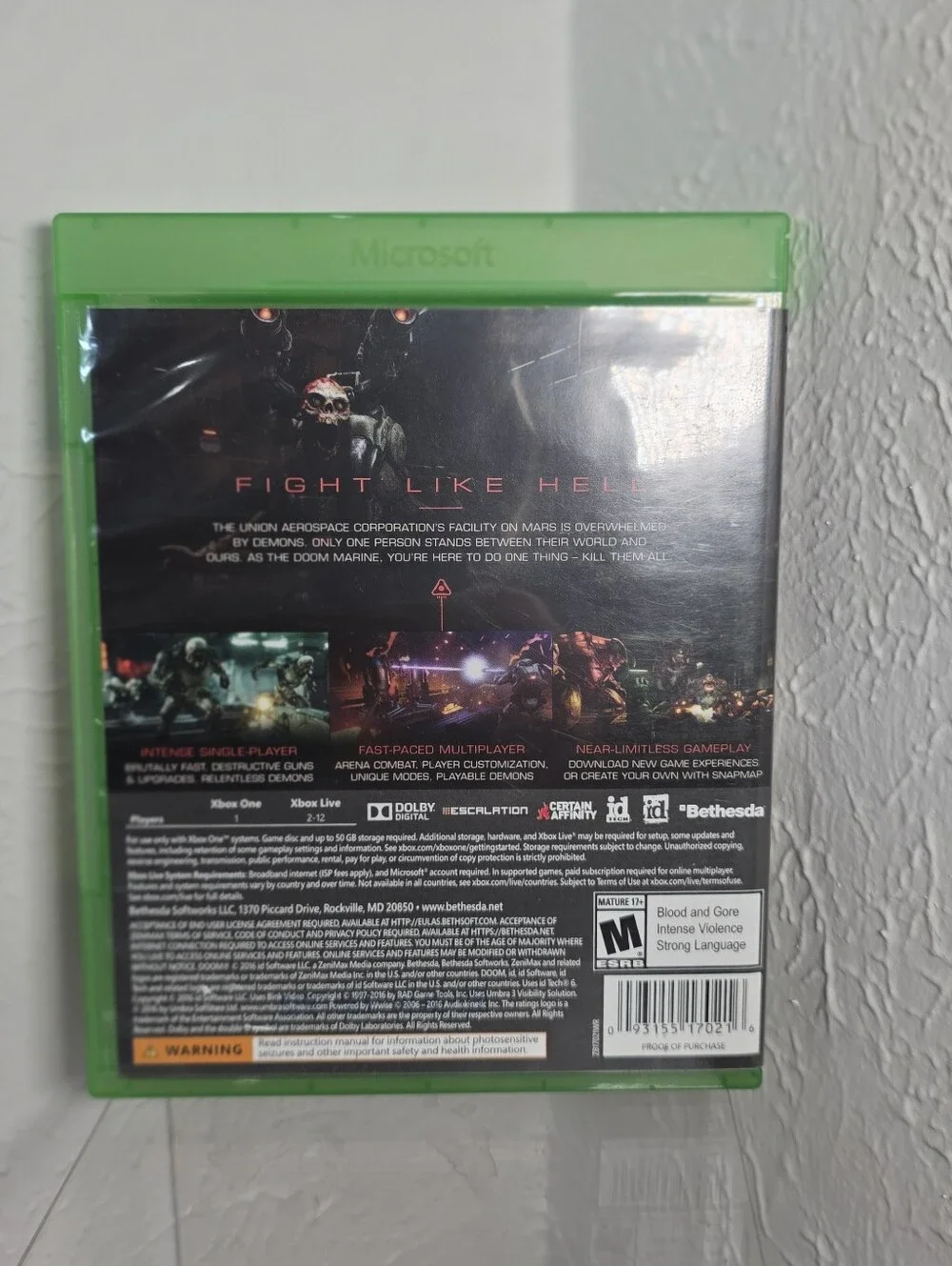 Doom Microsoft Xbox One 2016 Complete CIB First Person Shooter FPS Video Game